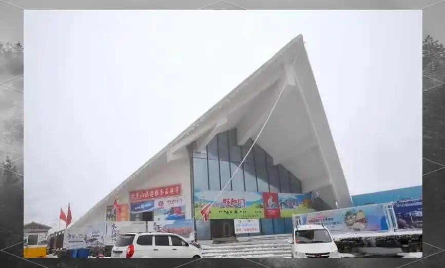 川西折多山旅游攻略_折多山海拔多少米_折多山川藏公路艰险景观