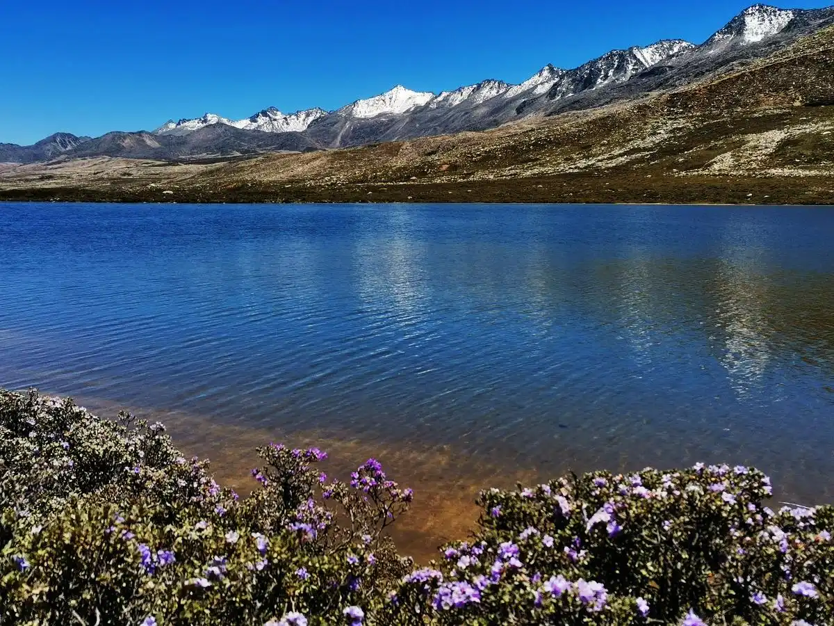 折多山地理分界线_探寻藏区之美旅游攻略_折多山海拔多少米