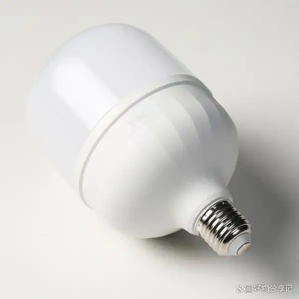 LED灯泡光效亮度色温选购指南_选购高性价比LED灯泡品牌推荐_led灯具光源类型哪种好