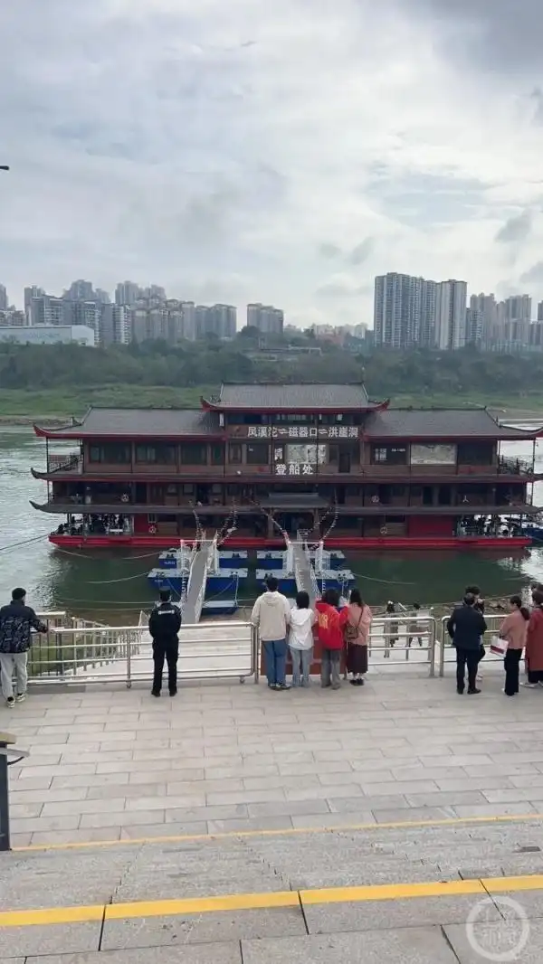 重庆朝天门到磁器口多少公里_重庆洪崖洞磁器口轮渡首航_洪崖洞磁器口轮渡航线