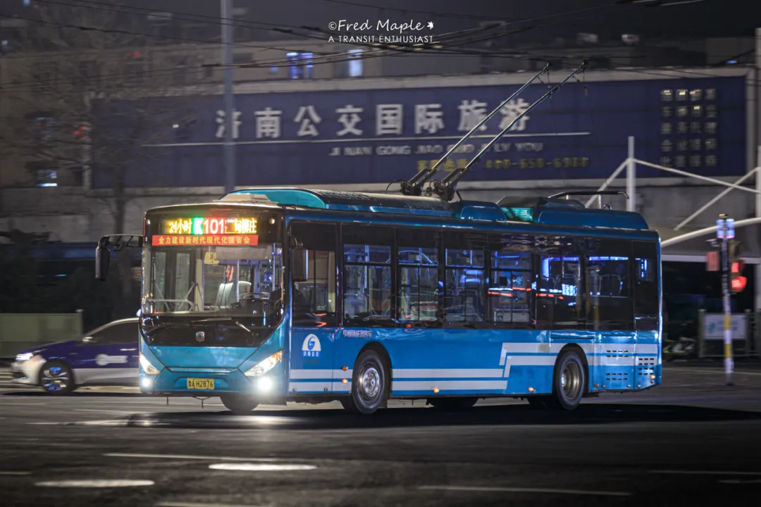 济南公交历史发展_济南火车站到洪家楼的公交车_济南公交线路变迁