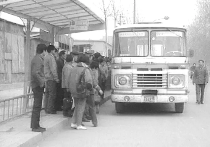 济南火车站到洪家楼的公交车_济南公交历史发展_济南公交线路变迁