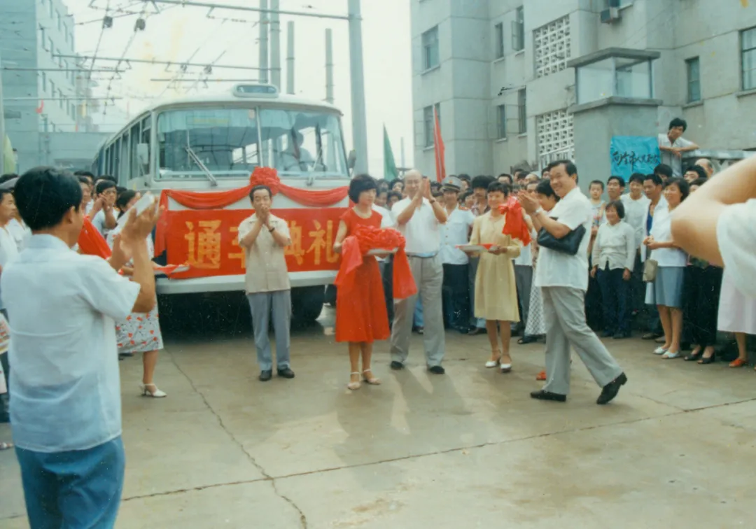 济南公交历史发展_济南公交线路变迁_济南火车站到洪家楼的公交车