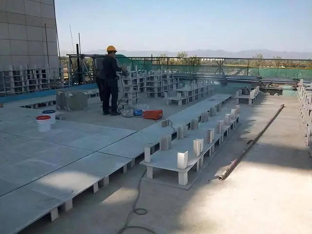 房顶隔热涂料_房顶防水材料哪个牌子好_住顶楼隔热方法