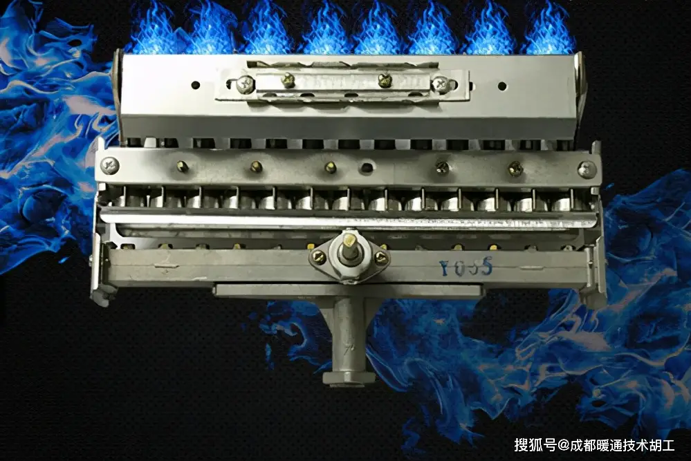 燃气壁挂炉与燃气热水器区别_燃气壁挂炉双功能热水_空气能采暖与燃气壁挂炉采暖对比