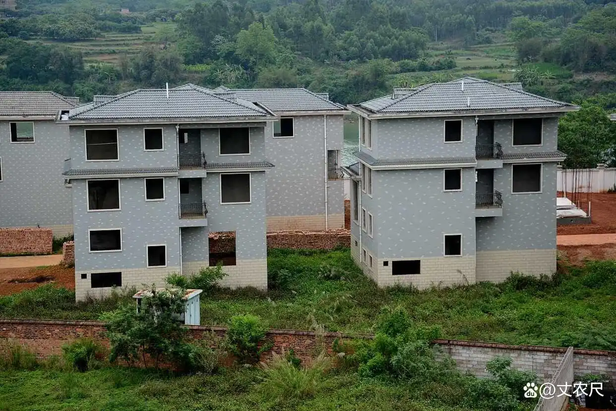 河南省洛阳市宅基地能抵押贷款吗_回村建房宅基地价值_宅基地买卖放宽政策